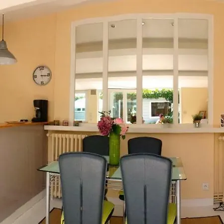 Le Patio Maison De Charme 150m Et Hyper Centre * لا روشيل